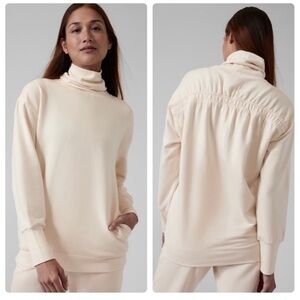 Athleta Balance cinch turtleneck sweatshirt, ivory, XS